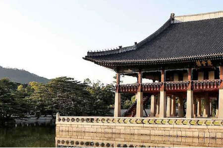 Seoul Lake Pagoda 